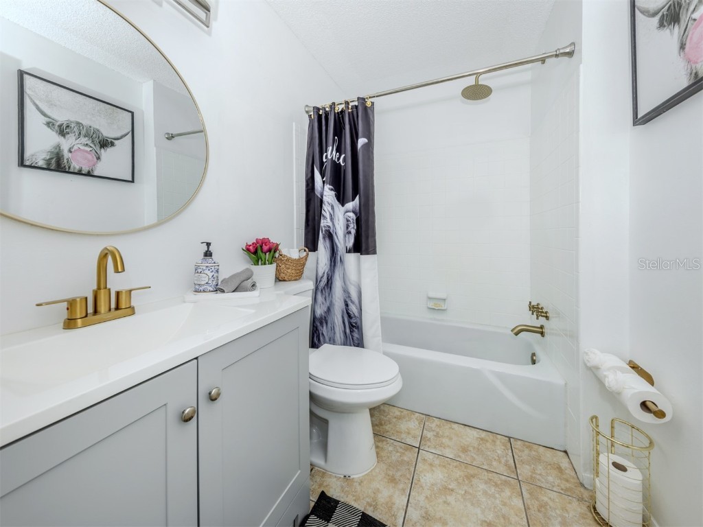 4444 Swift Road #44 Sarasota FL 34231 A4664749 image24