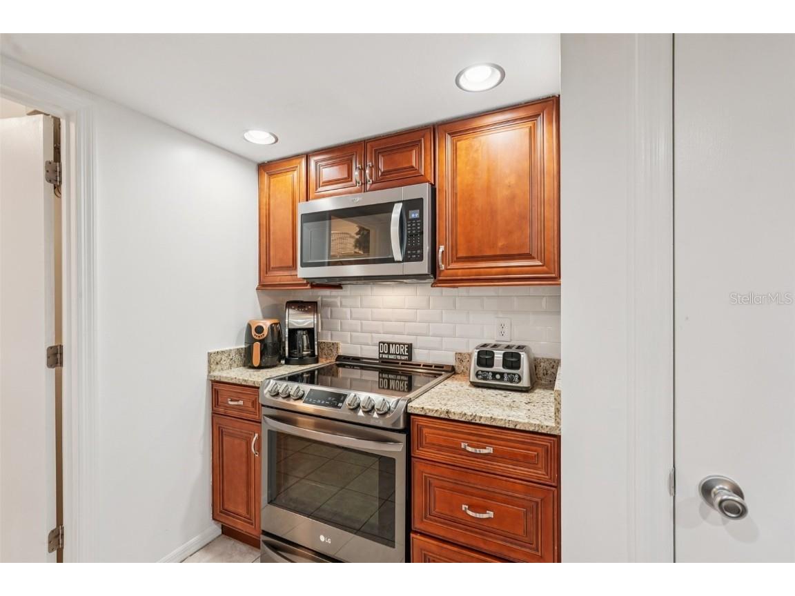 4445 46th Avenue W Bradenton FL 34210 A4632363 image12