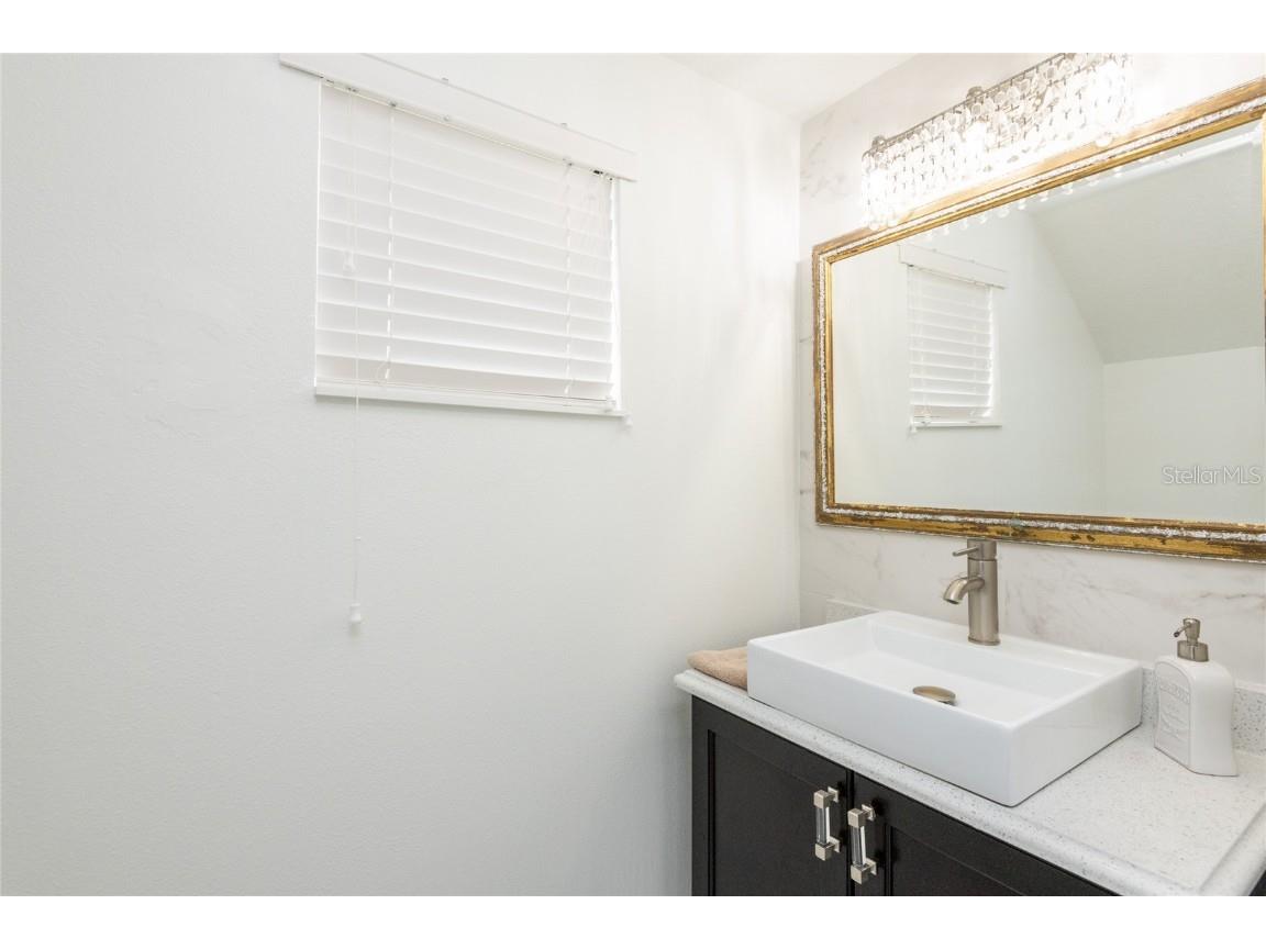 4445 Amberly Oaks Court Tampa FL 33614 TB8325959 image13