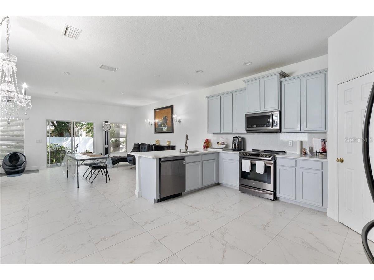 4445 Amberly Oaks Court Tampa FL 33614 TB8497775 image22