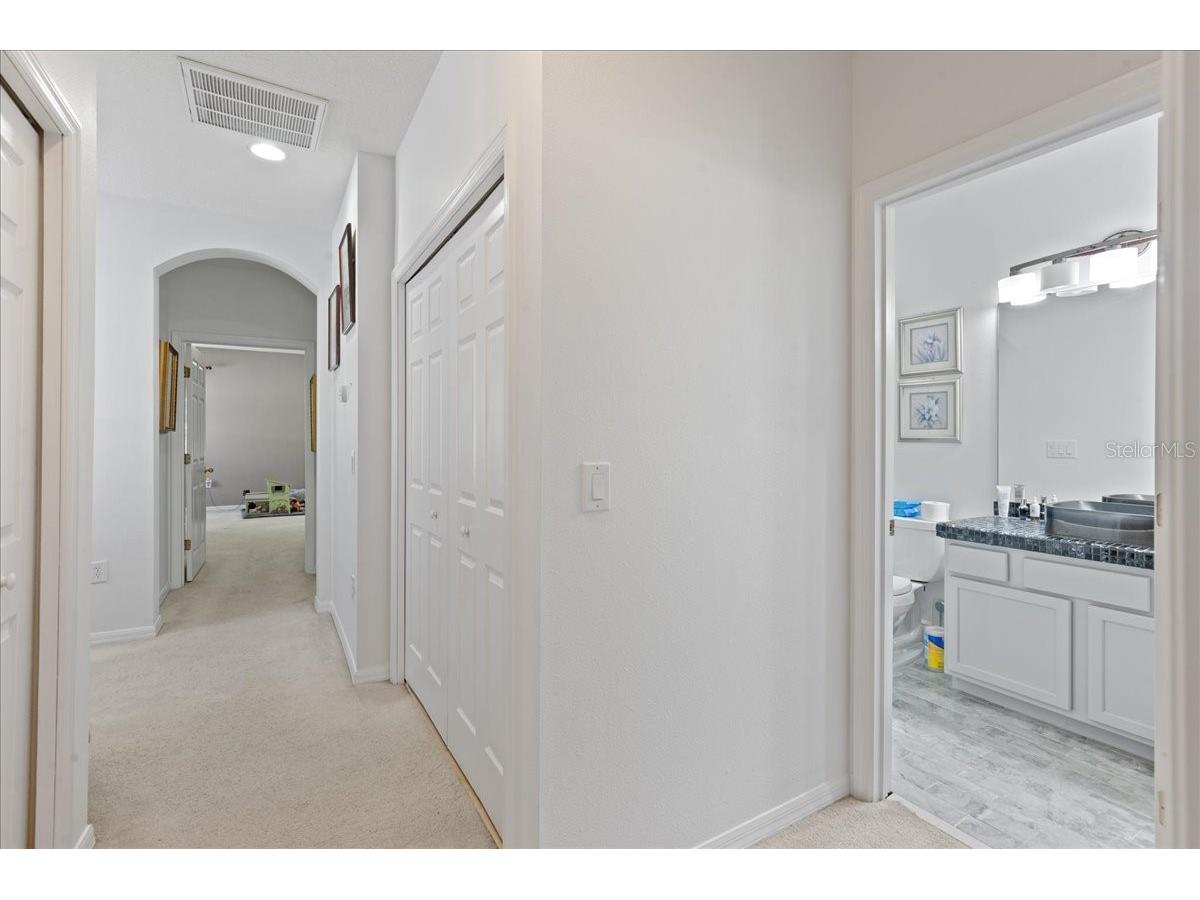 4445 Amberly Oaks Court Tampa FL 33614 TB8497775 image50