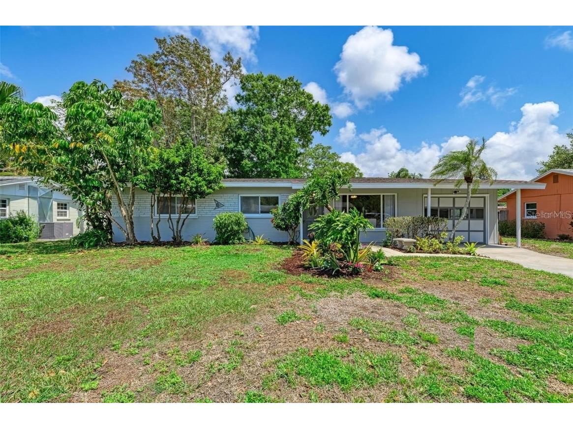 4445 Deer Ridge Place Sarasota FL 34233 T3541539 image1