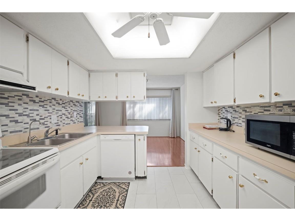 4446 Chart Court New Port Richey FL 34652 - BEACON LAKES TB8429995 image12