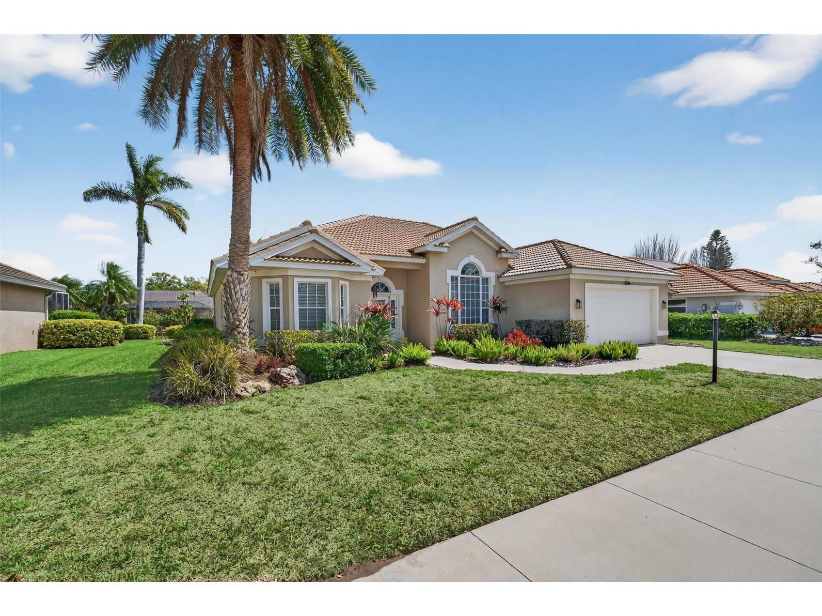 4449 Golden Lake Drive Sarasota FL 34233 A4686882 image3