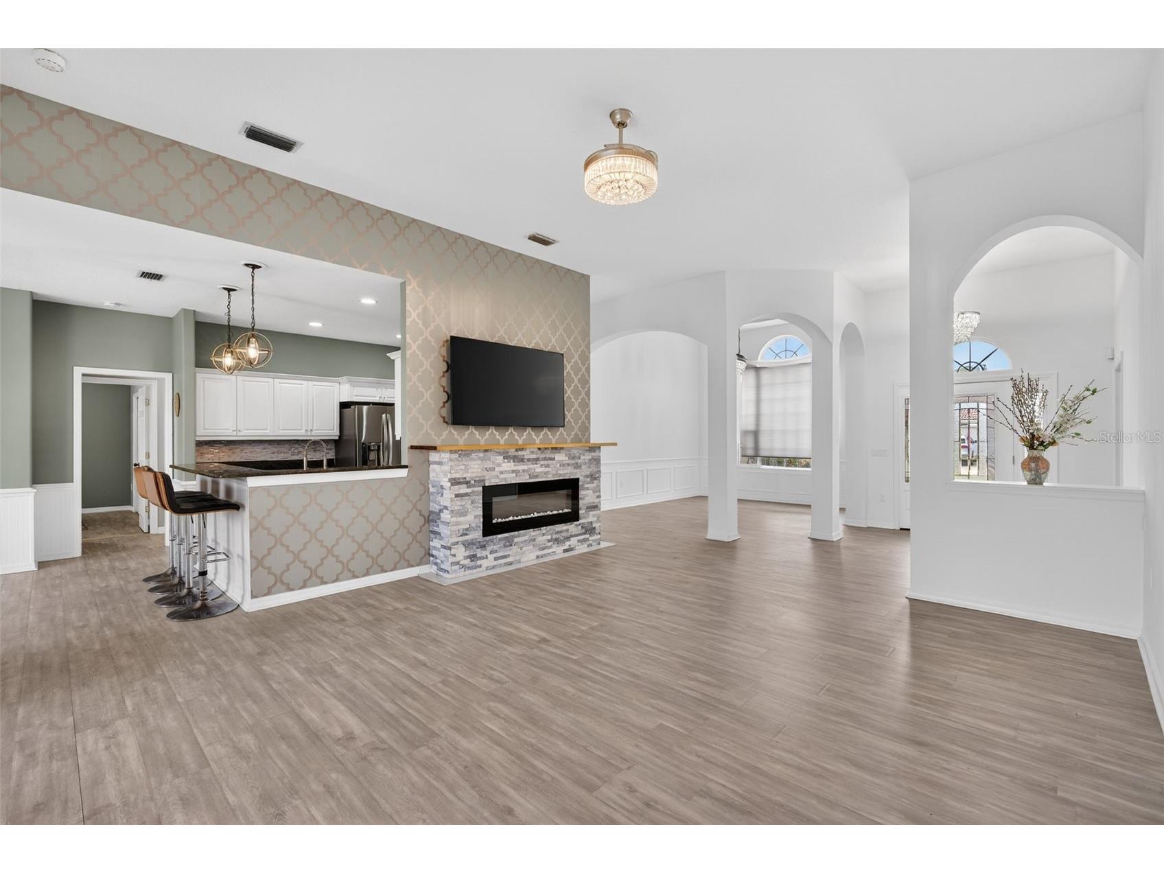 4449 Golden Lake Drive Sarasota FL 34233 A4686882 image6
