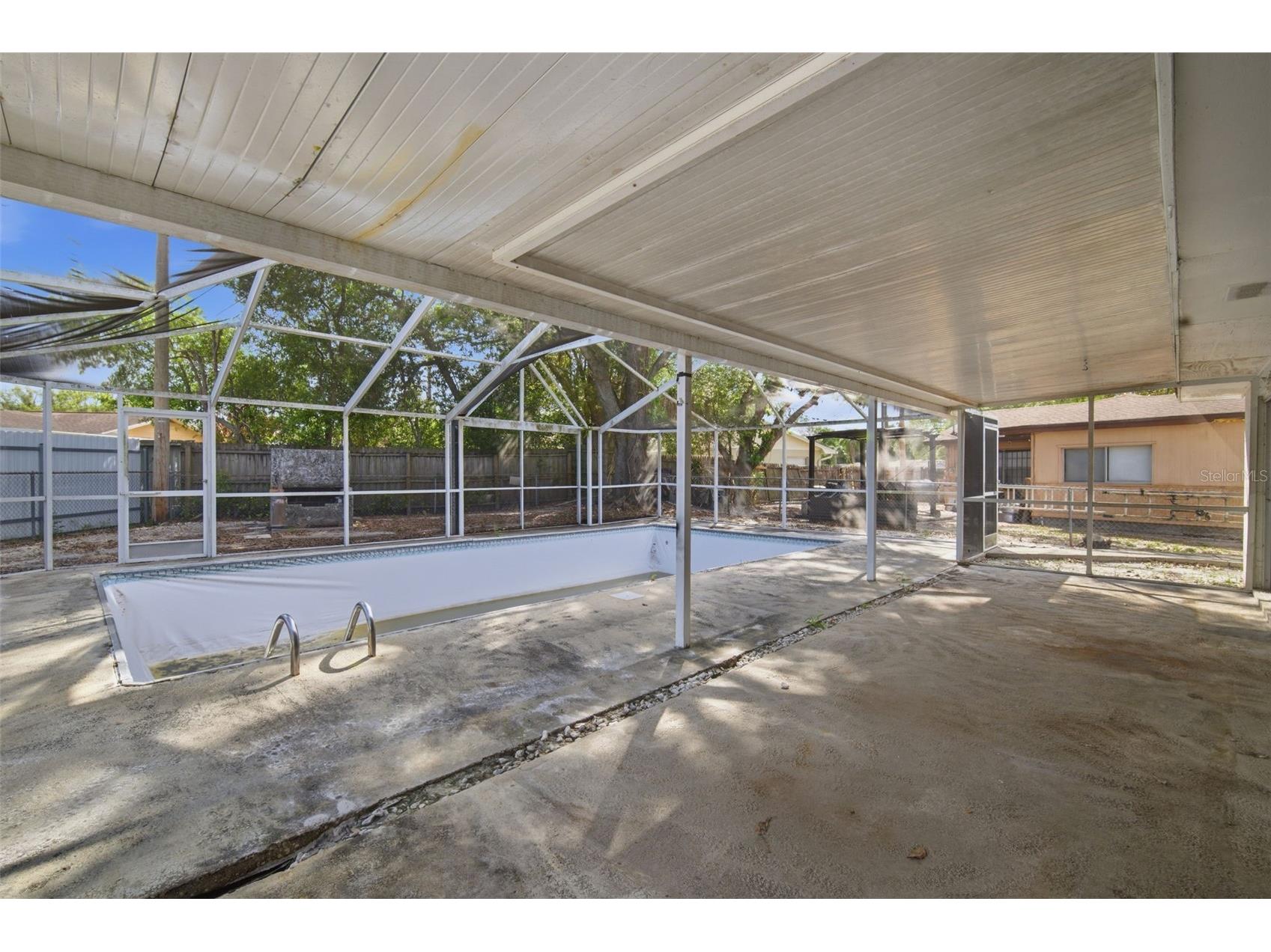 4449 Tarpon Drive Tampa FL 33617 TB8512789 image27