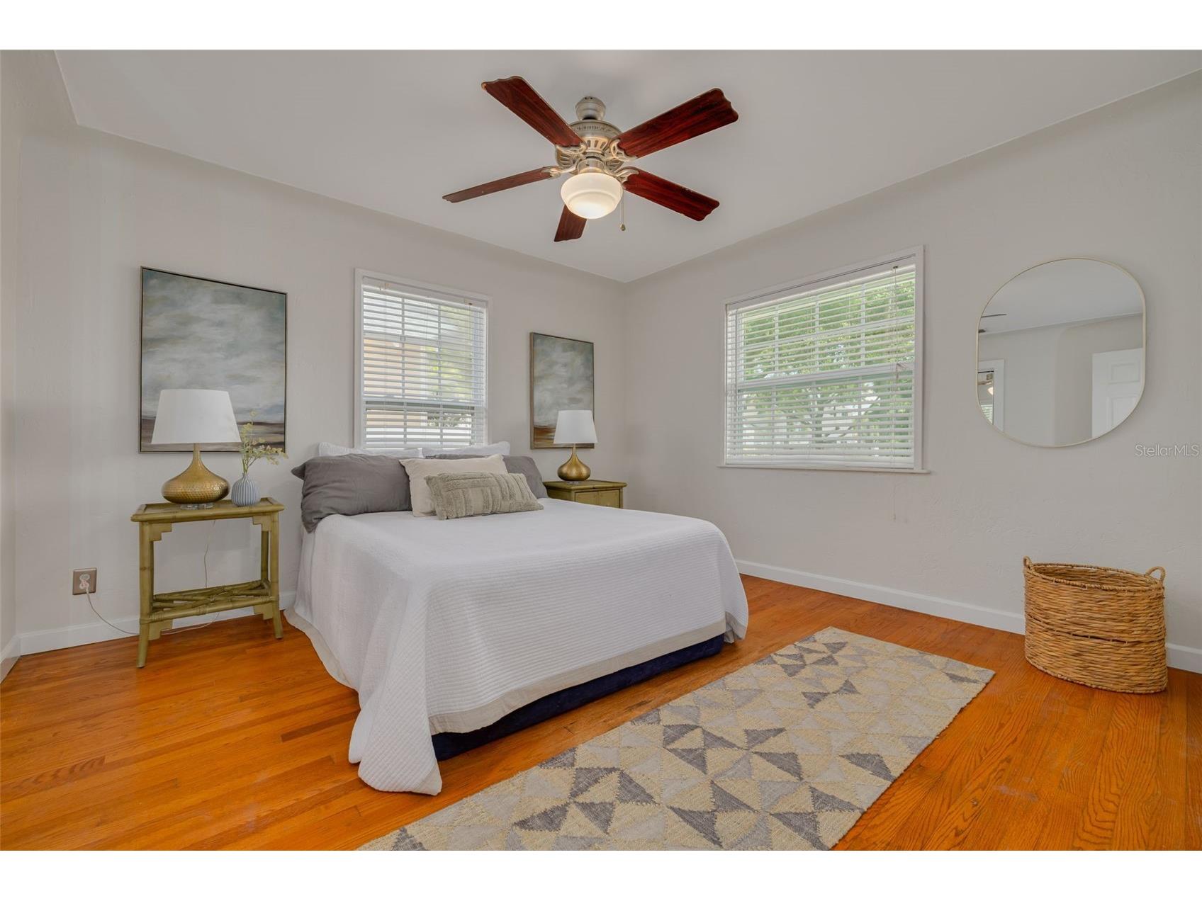 445 25th Avenue N Saint Petersburg FL 33704 TB8516682 image18