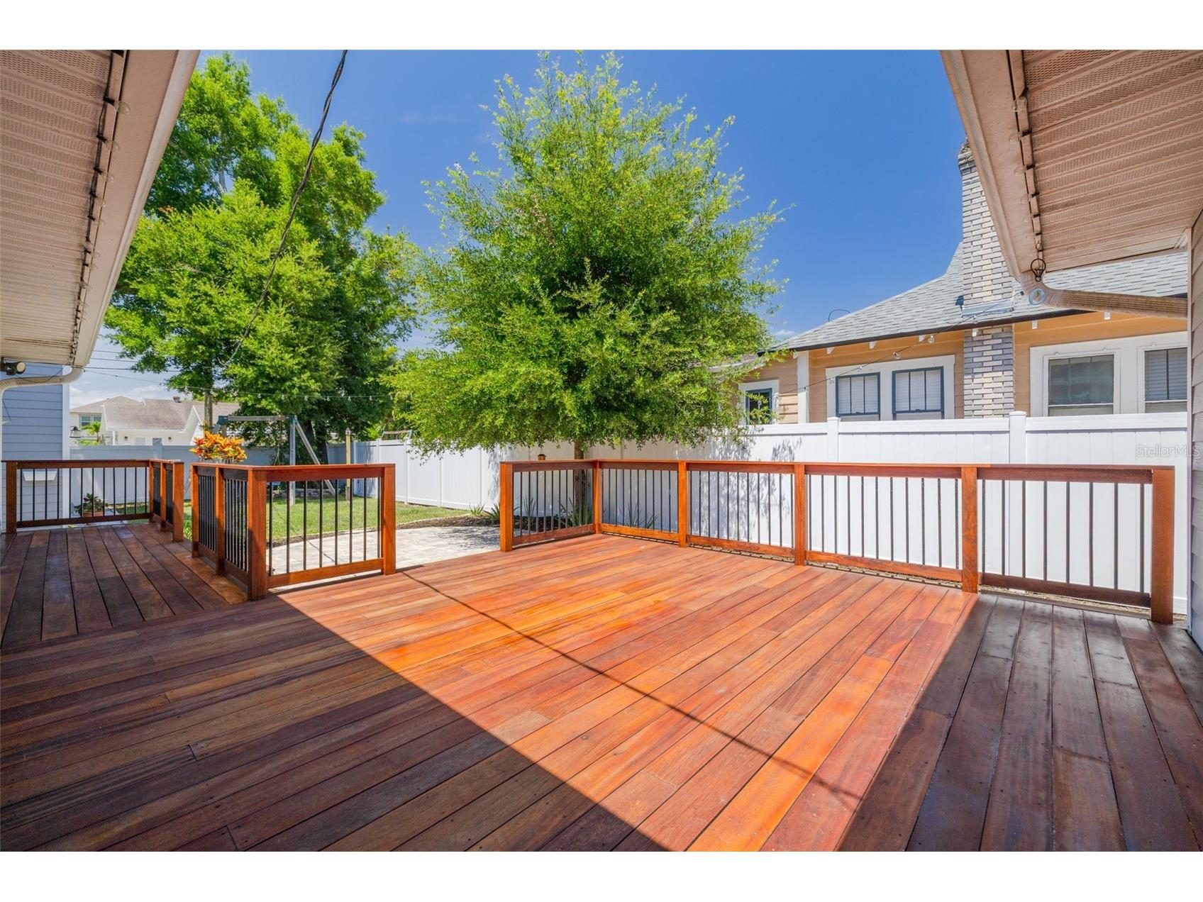 445 25th Avenue N Saint Petersburg FL 33704 TB8516682 image23