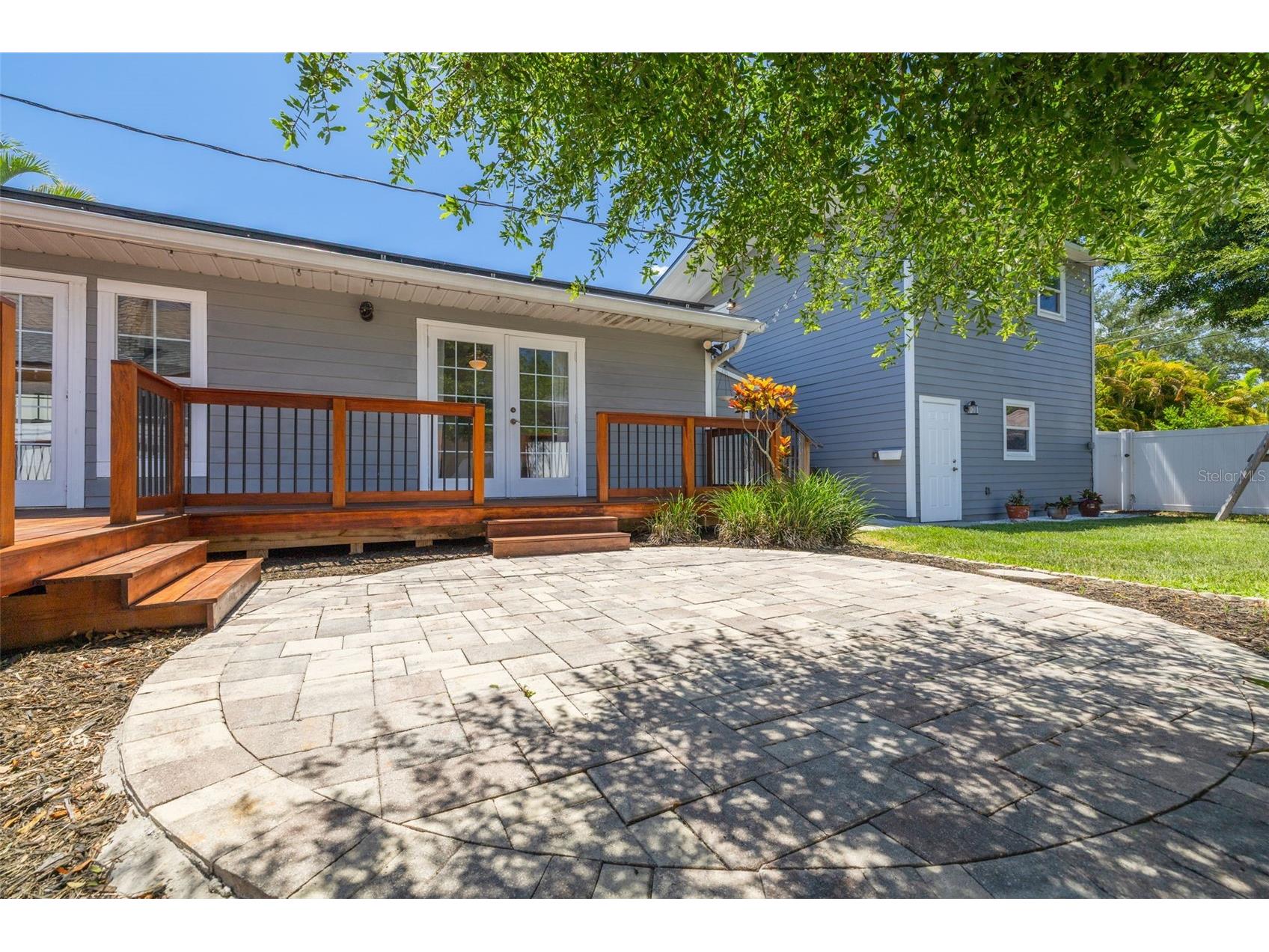 445 25th Avenue N Saint Petersburg FL 33704 TB8516682 image26