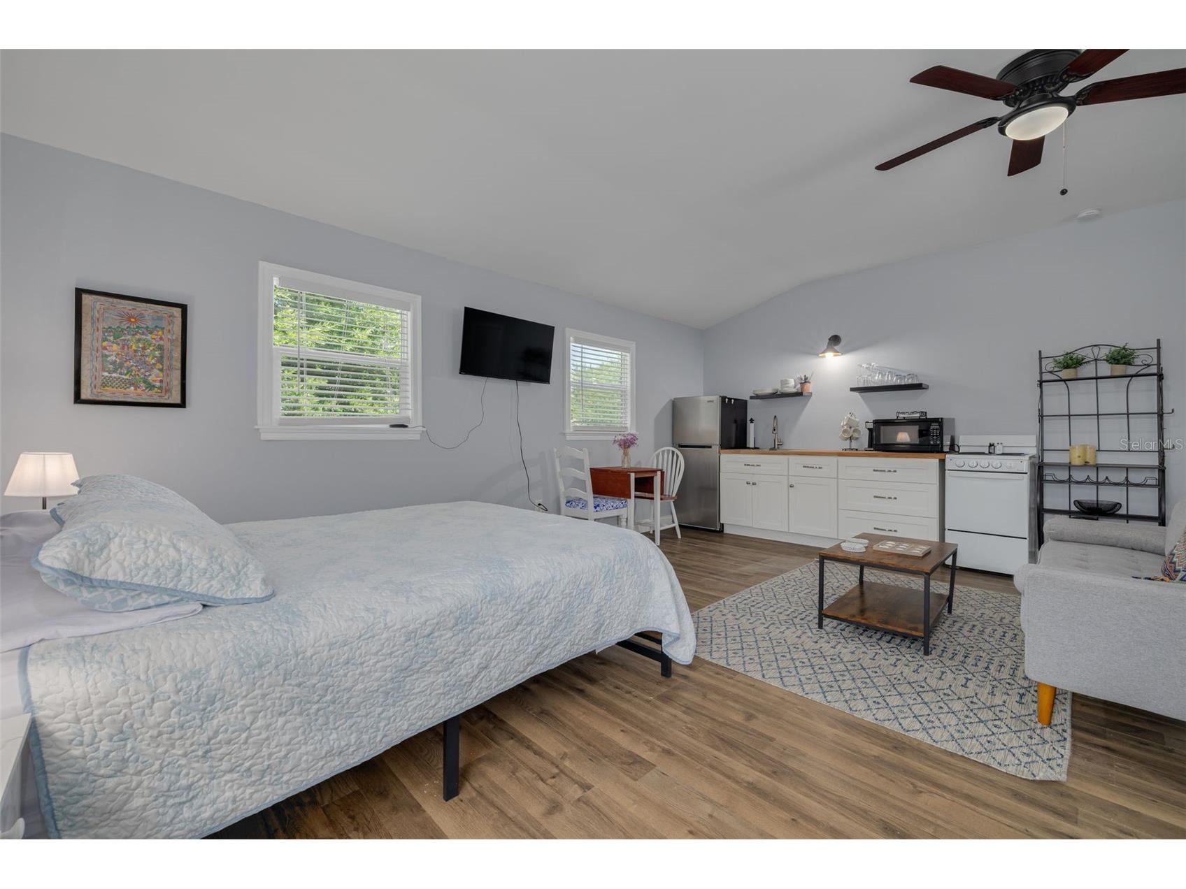 445 25th Avenue N Saint Petersburg FL 33704 TB8516682 image32