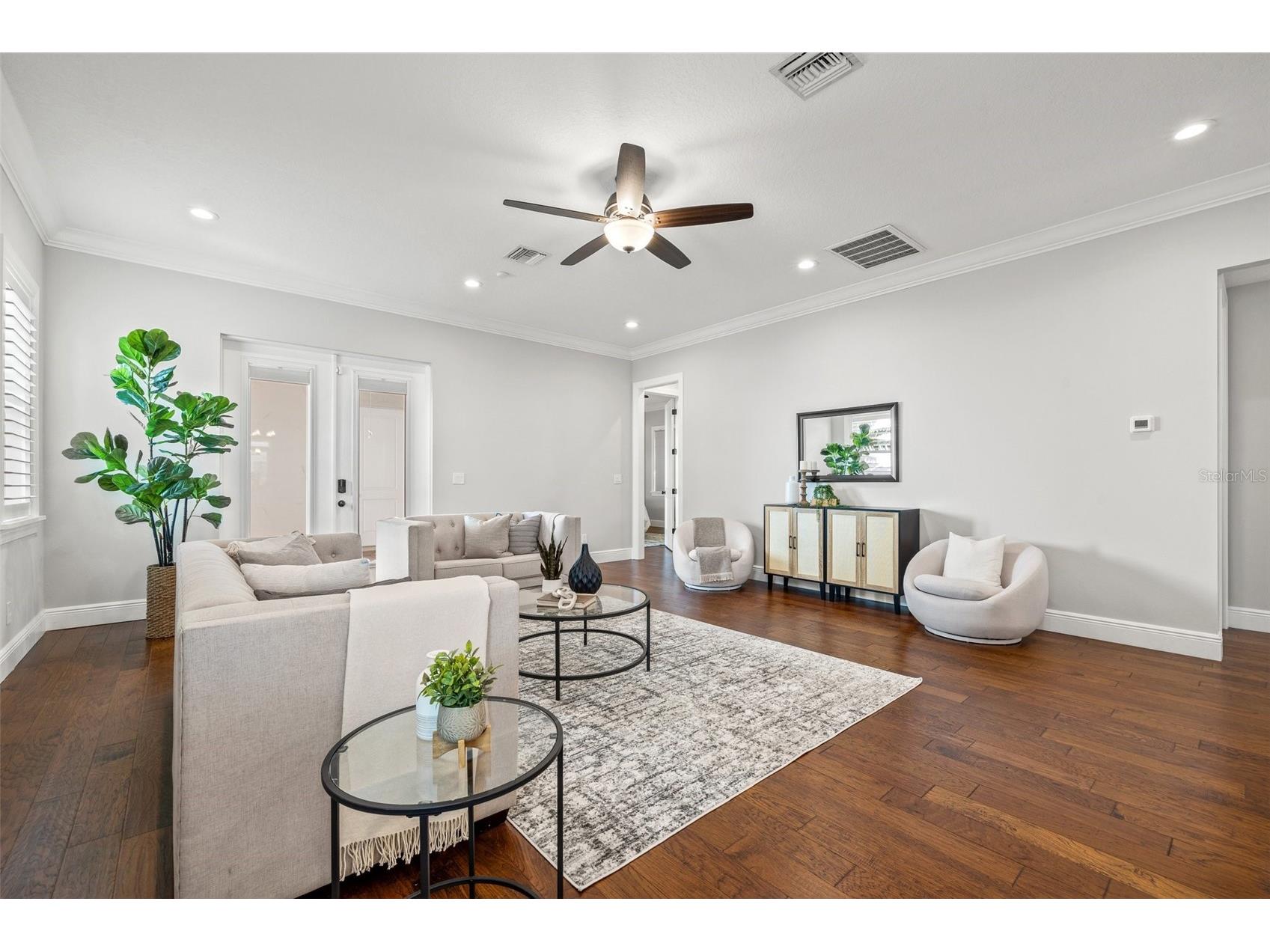 445 29th Avenue N Saint Petersburg FL 33704 TB8486133 image20