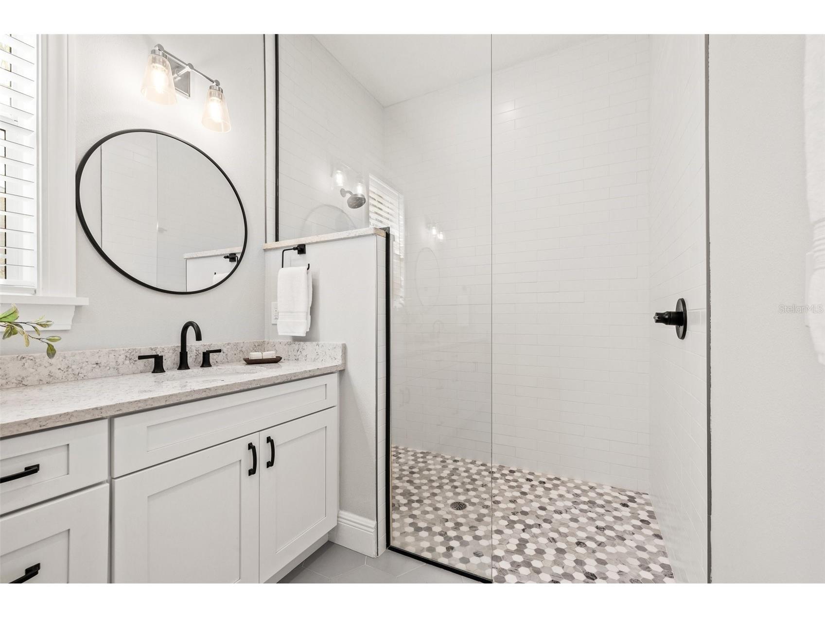 445 29th Avenue N Saint Petersburg FL 33704 TB8486133 image28