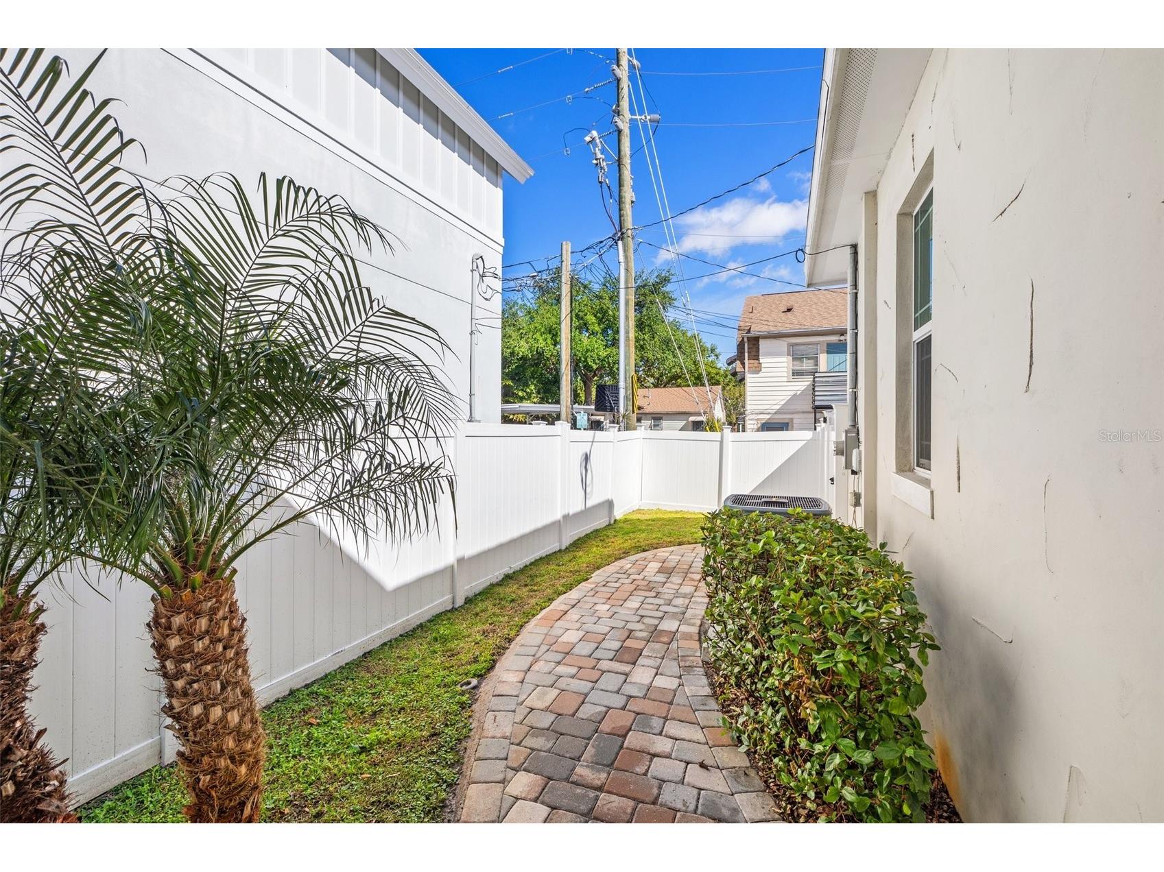 445 29th Avenue N Saint Petersburg FL 33704 TB8486133 image36