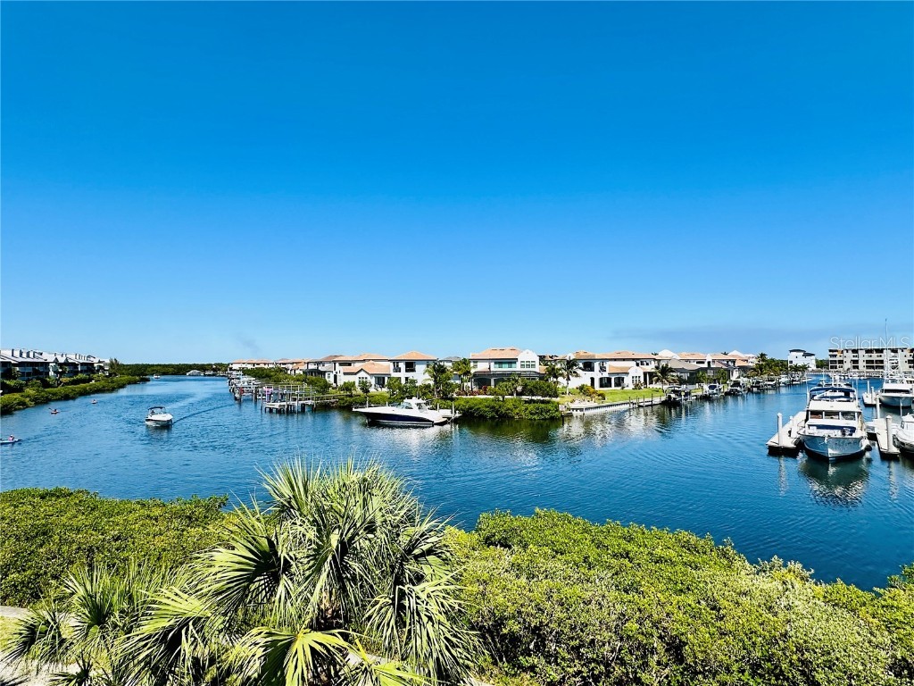 445 Bahia Beach Boulevard Ruskin FL 33570 S5103358 image1