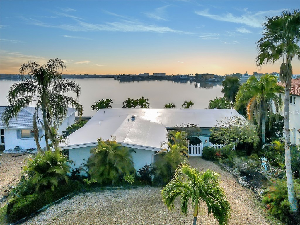445 Bath Club Boulevard N North Redington Beach FL 33708 U8233158 image1