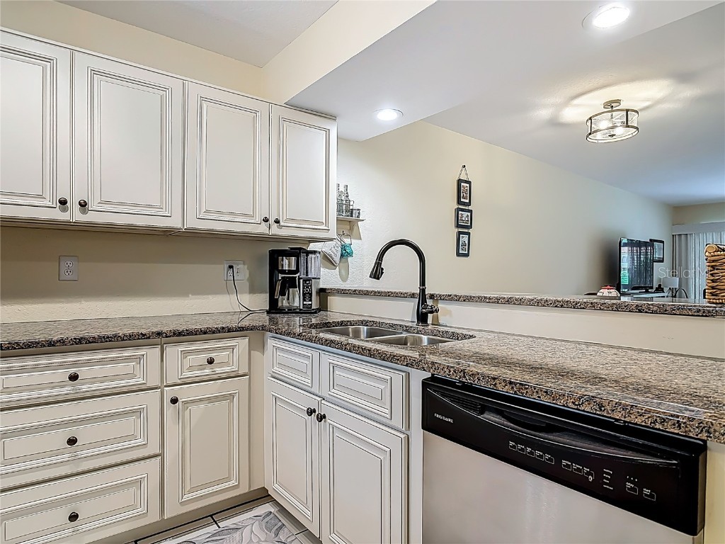 445 Bouchelle Drive #104 New Smyrna Beach FL 32169 O6353742 image2