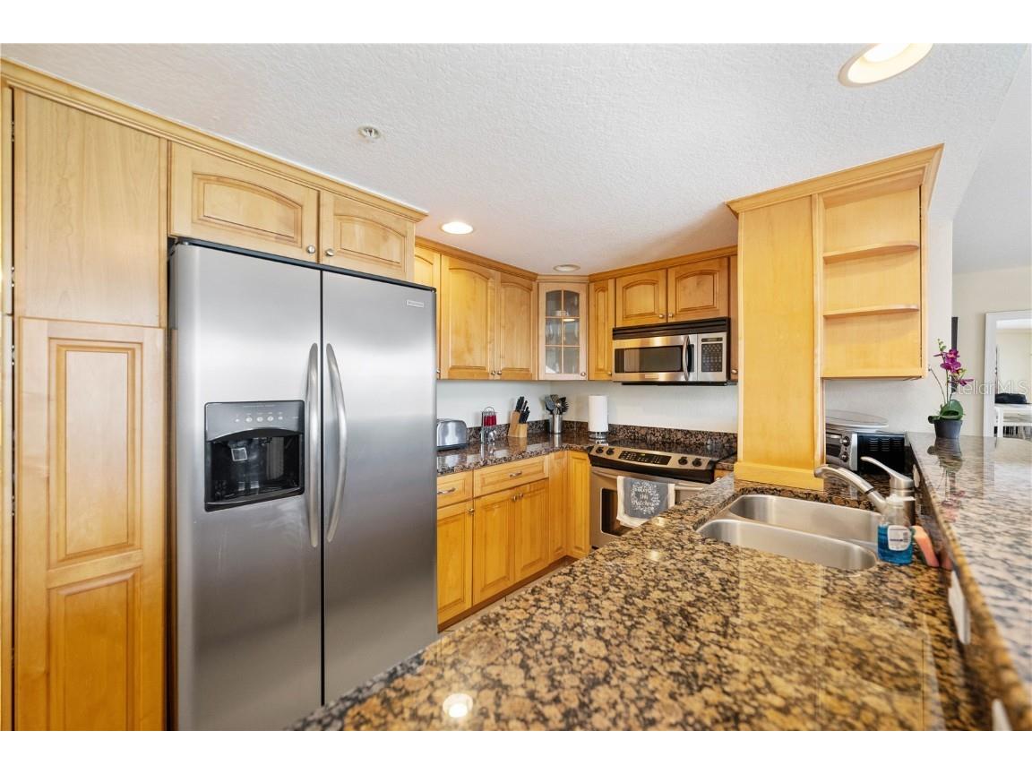 445 Hamden Drive #302 Clearwater Beach FL 33767 O6251823 image16