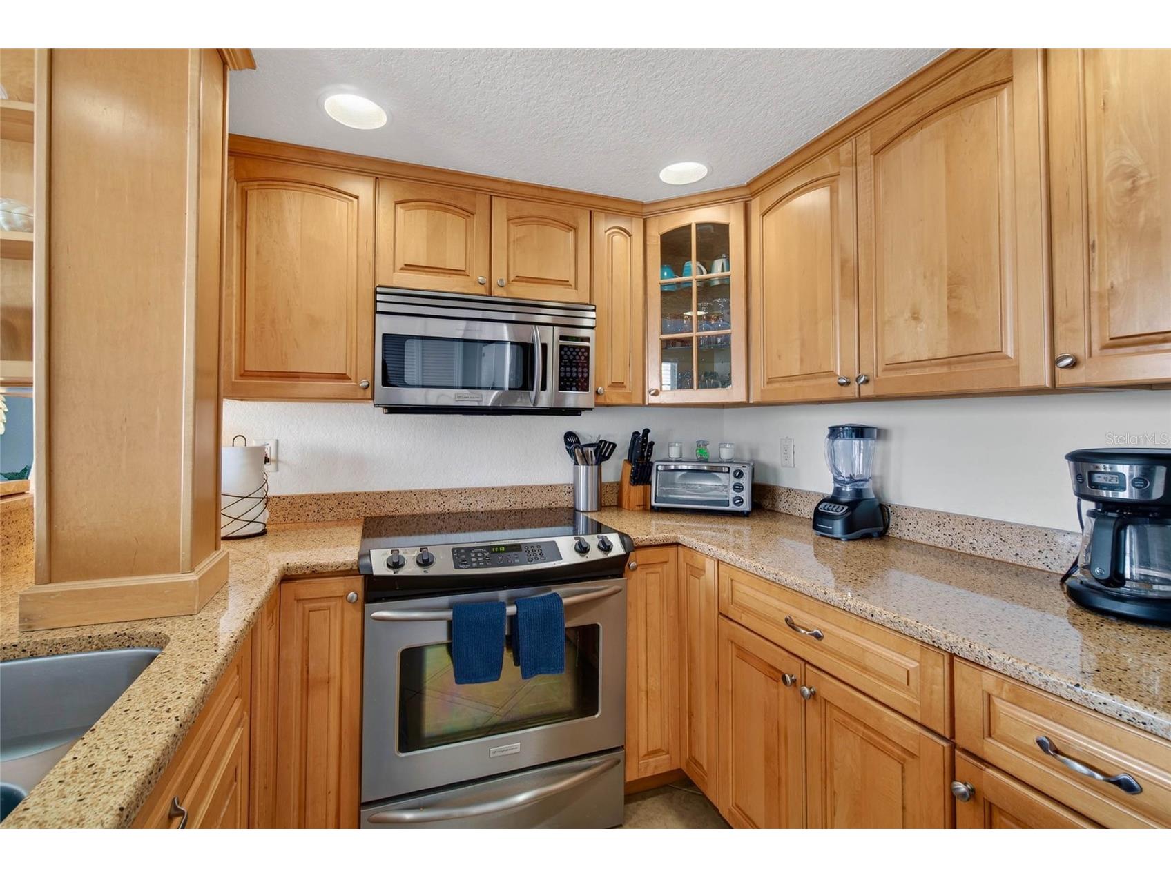 445 Hamden Drive #405 Clearwater Beach FL 33767 - INTRACOASTAL WATERWAY TB8461080 image15
