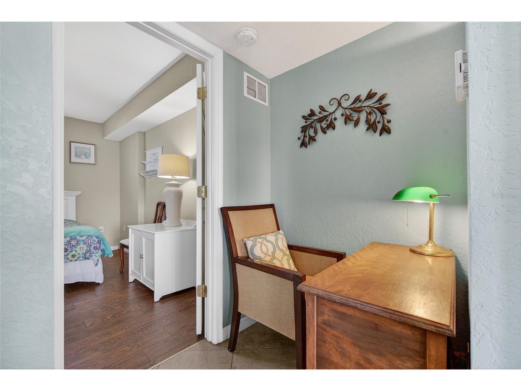 445 Hamden Drive #405 Clearwater Beach FL 33767 - INTRACOASTAL WATERWAY TB8461080 image17