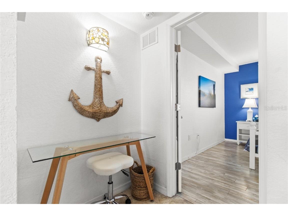 445 Hamden Drive #502 Clearwater Beach FL 33767 TB8380530 image14