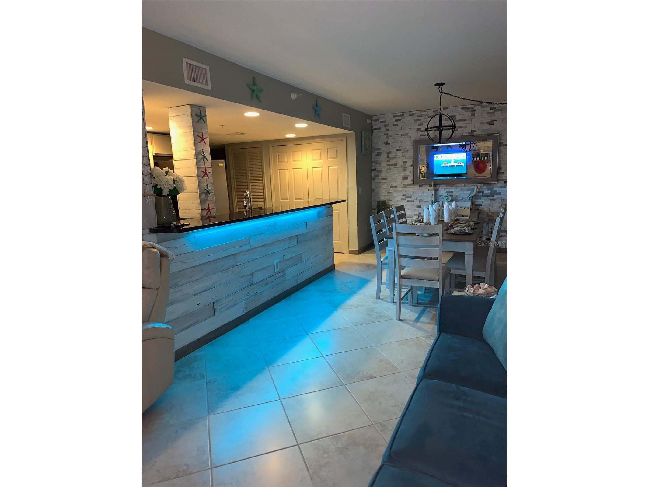 445 Hamden Drive #504 Clearwater Beach FL 33767 - INTRACOASTAL WATERWAY TB8463213 image30