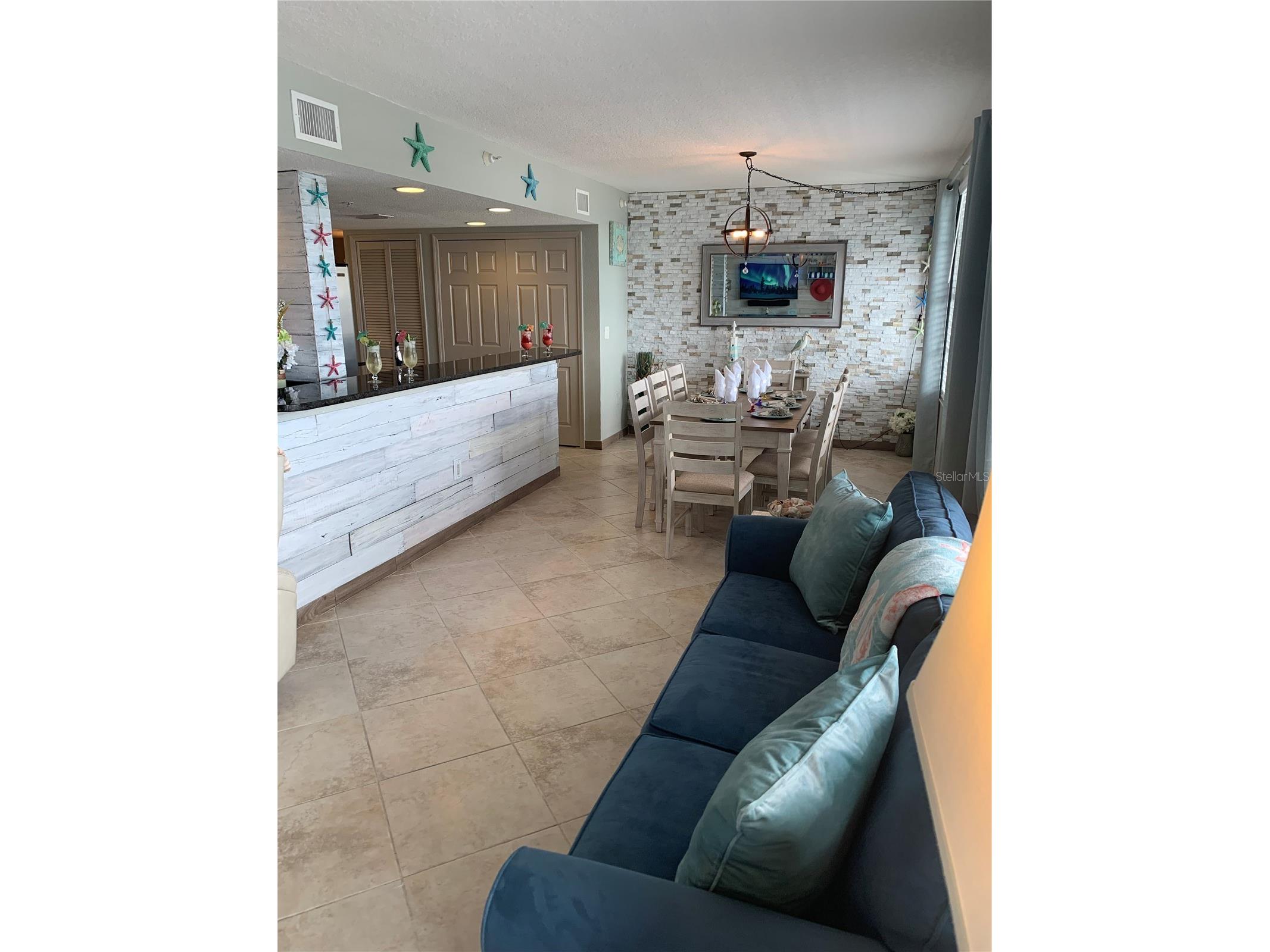 445 Hamden Drive #504 Clearwater Beach FL 33767 - INTRACOASTAL WATERWAY TB8463213 image8