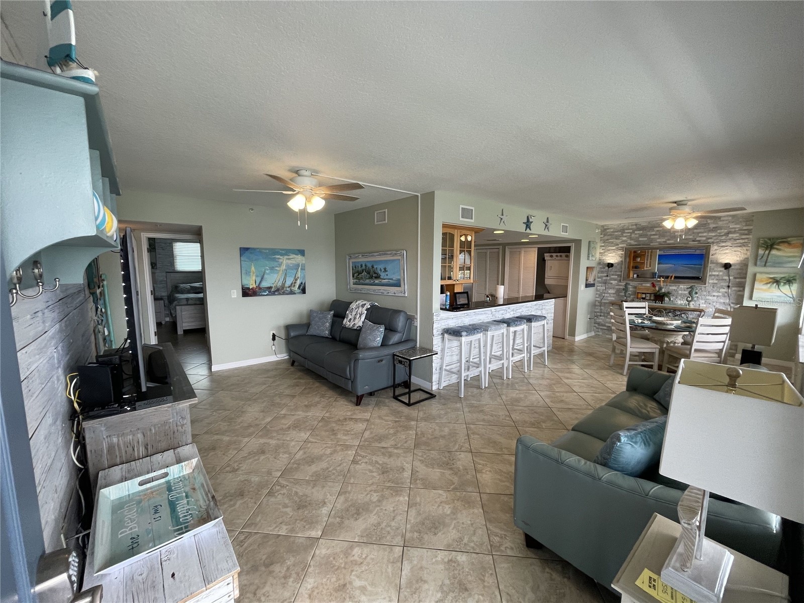 445 Hamden Drive #505 Clearwater Beach FL 33767 - INTRACOASTAL WATERWAY TB8463322 image5