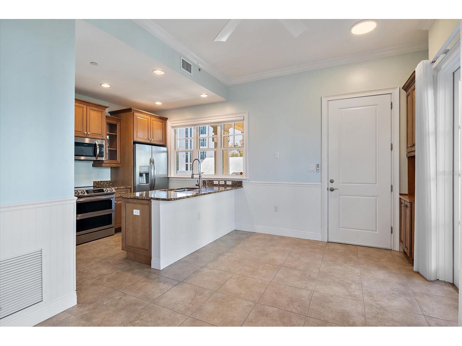 445 N Orange Avenue #210 Sarasota FL 34236 A4677633 image3