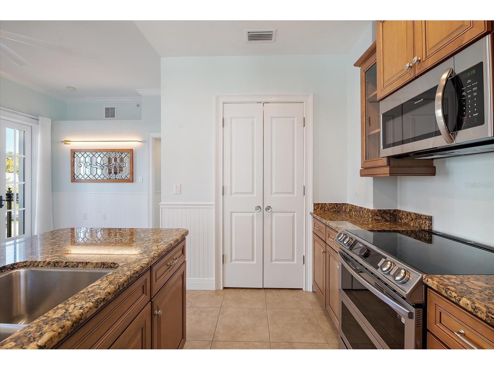 445 N Orange Avenue #210 Sarasota FL 34236 A4677633 image7