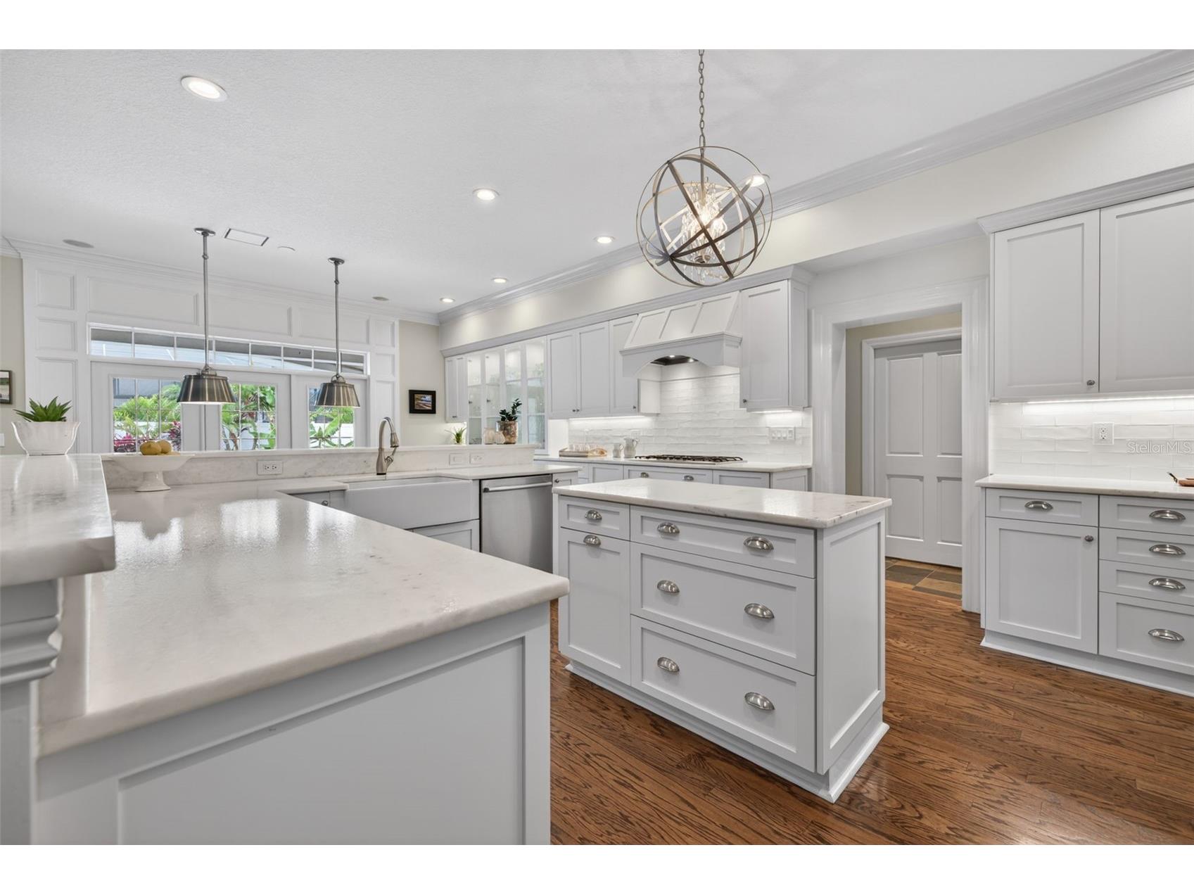 445 Park Avenue Belleair FL 33756 TB8505399 image5