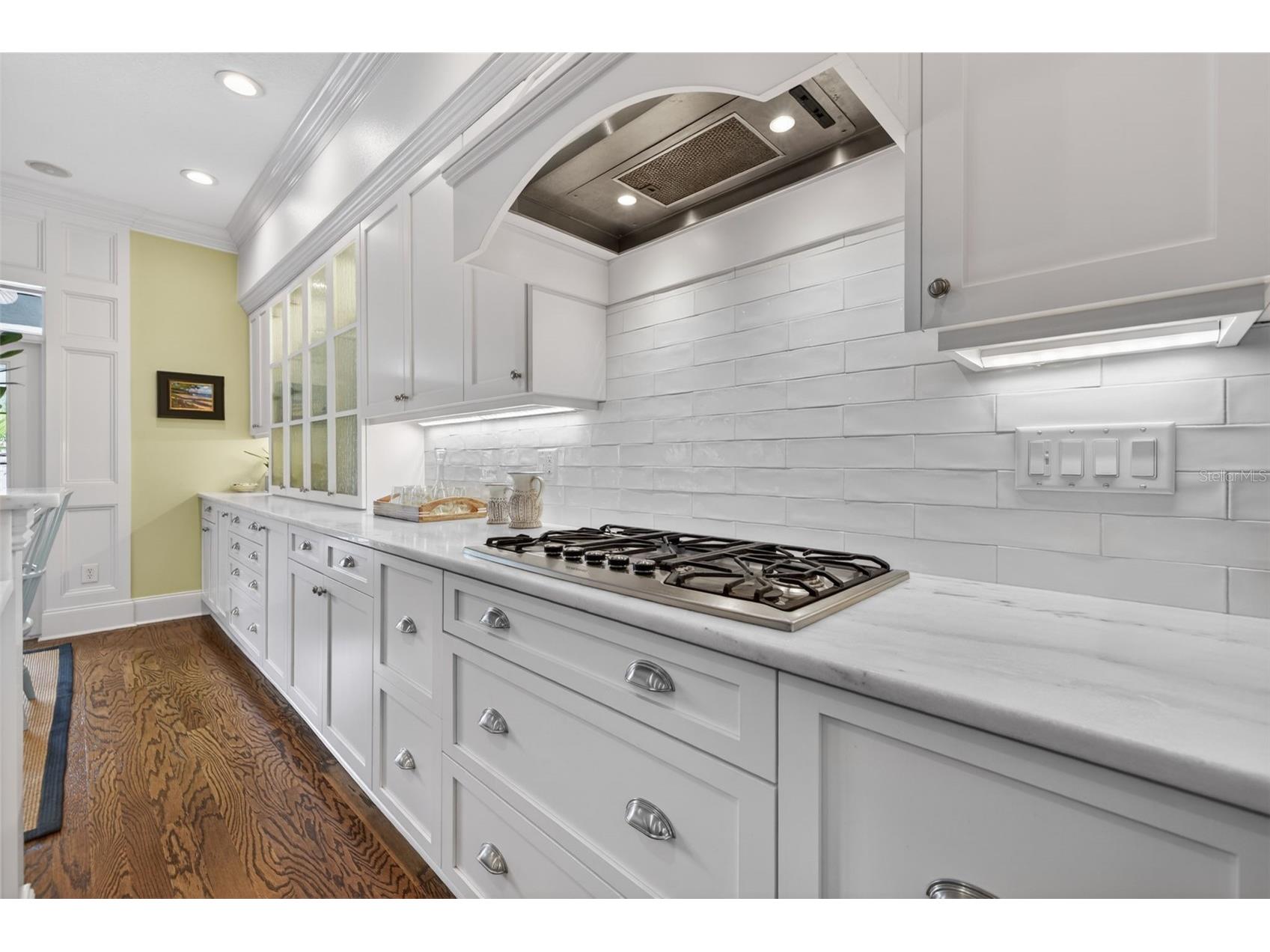 445 Park Avenue Belleair FL 33756 TB8505399 image7