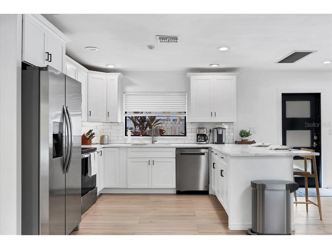 445 Reid Street Sarasota FL 34242 A4671563 image17