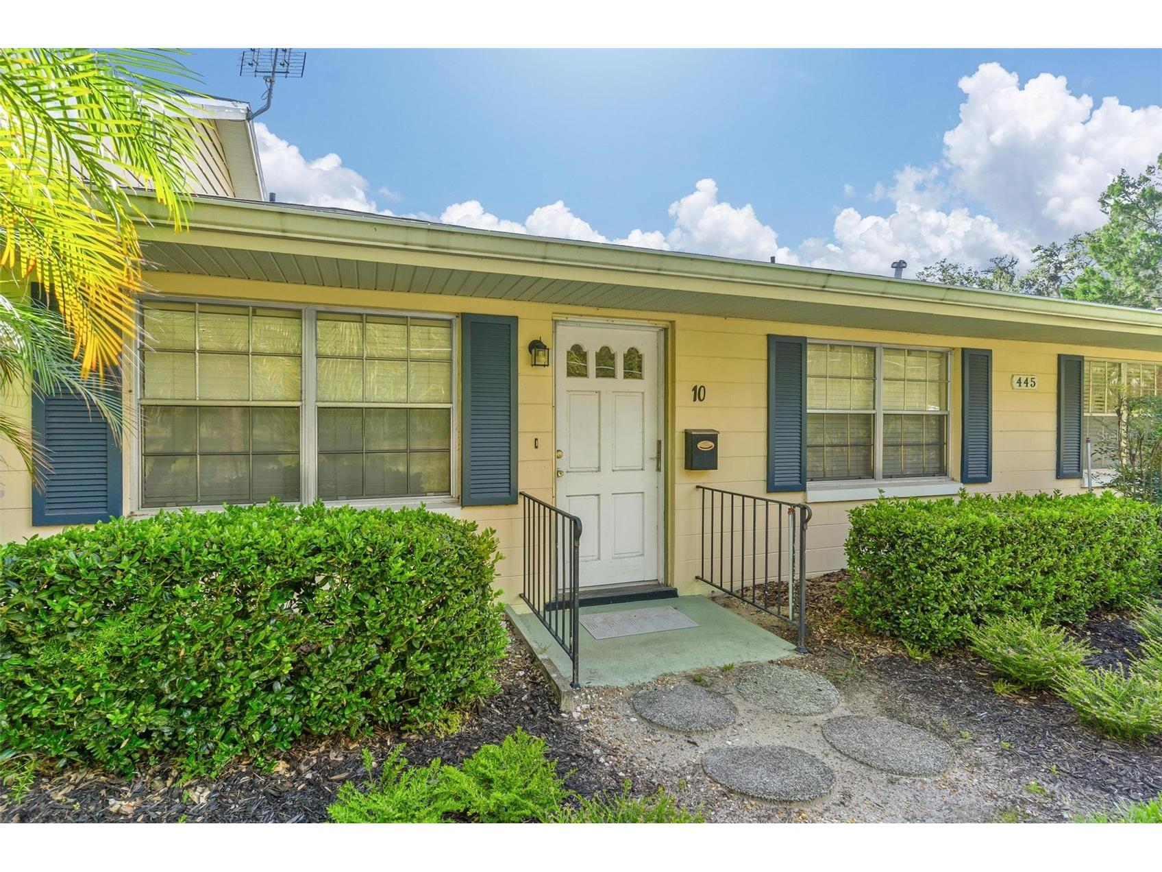 445 S Grandview Street #10 Mount Dora FL 32757 G5099833 image1