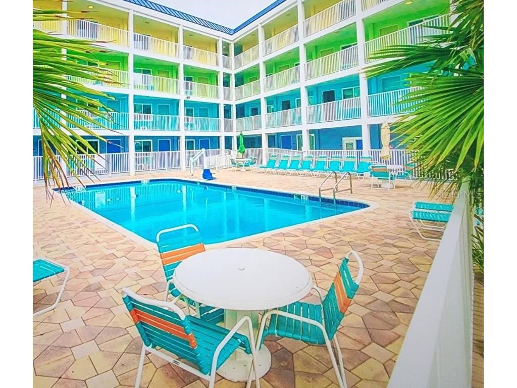 445 S Gulfview Boulevard #323 Clearwater Beach FL 33767 U8238336 image1