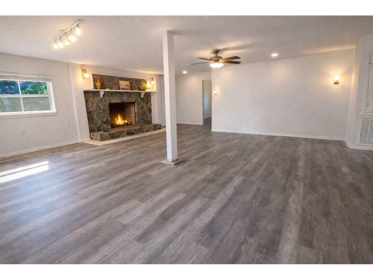 445 S State Road 415 Osteen FL 32764 O6373233 image9