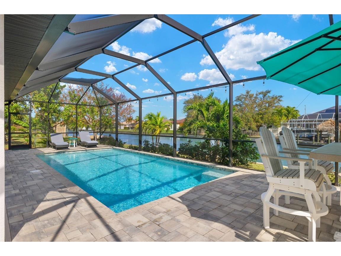 445 SE 13th Avenue Cape Coral FL 33990 A4639603 image1