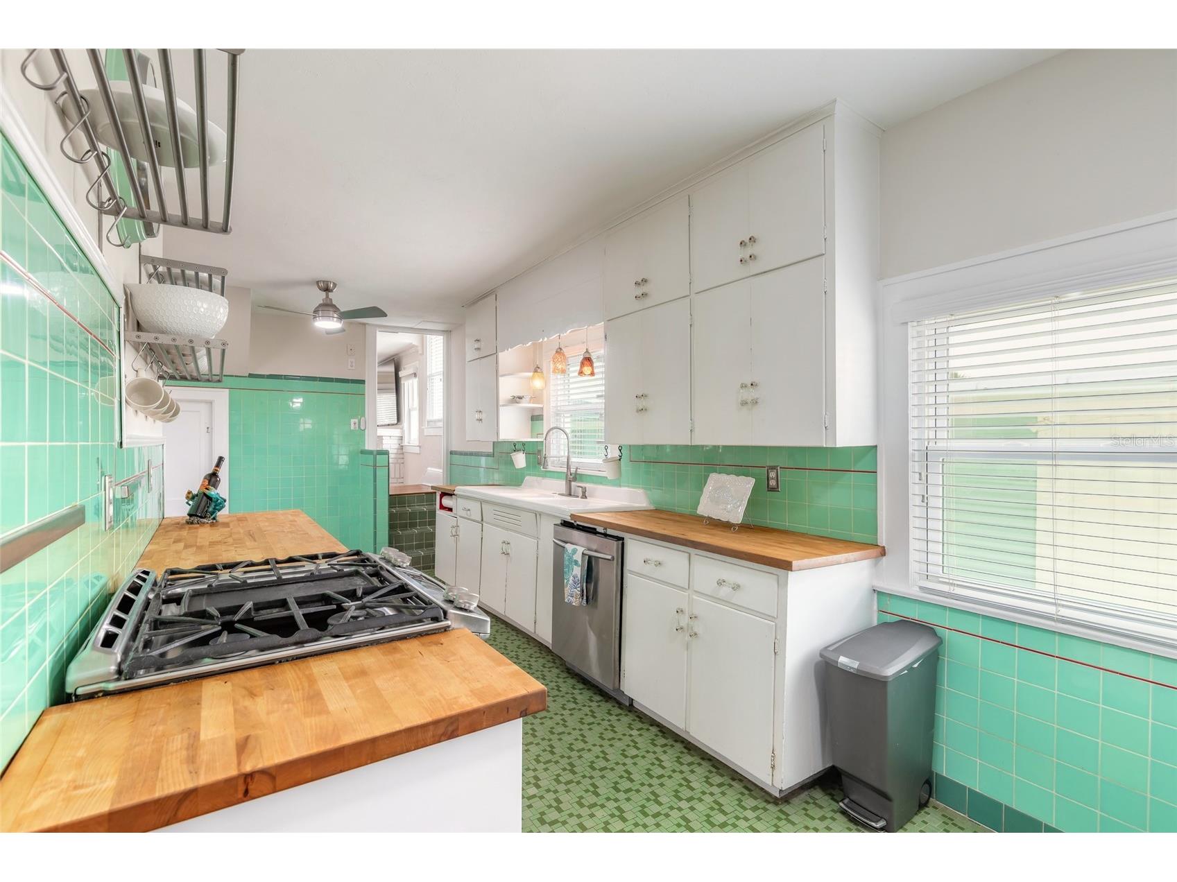 445 Seaview Avenue Daytona Beach FL 32118 FC319668 image12