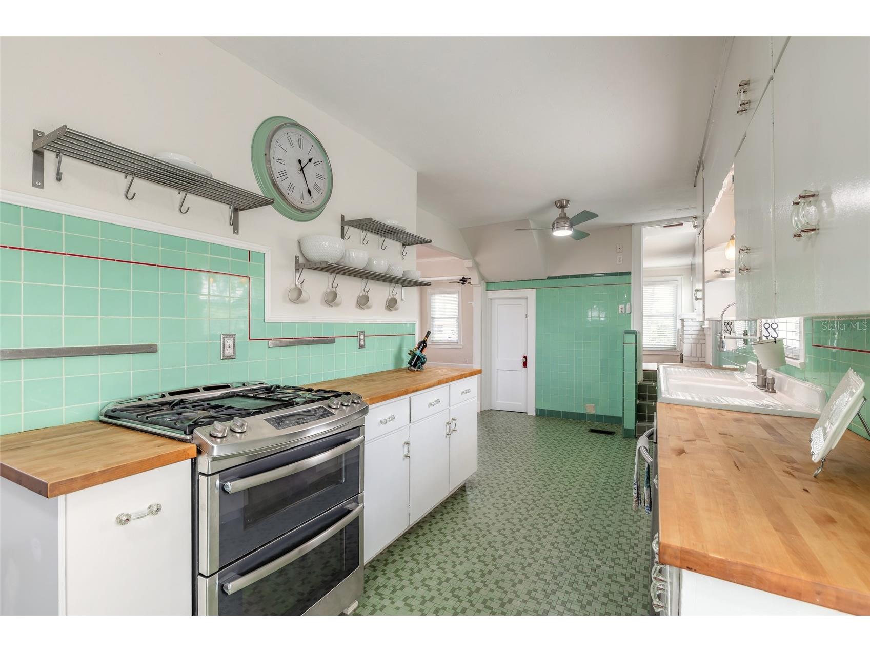 445 Seaview Avenue Daytona Beach FL 32118 FC319668 image13
