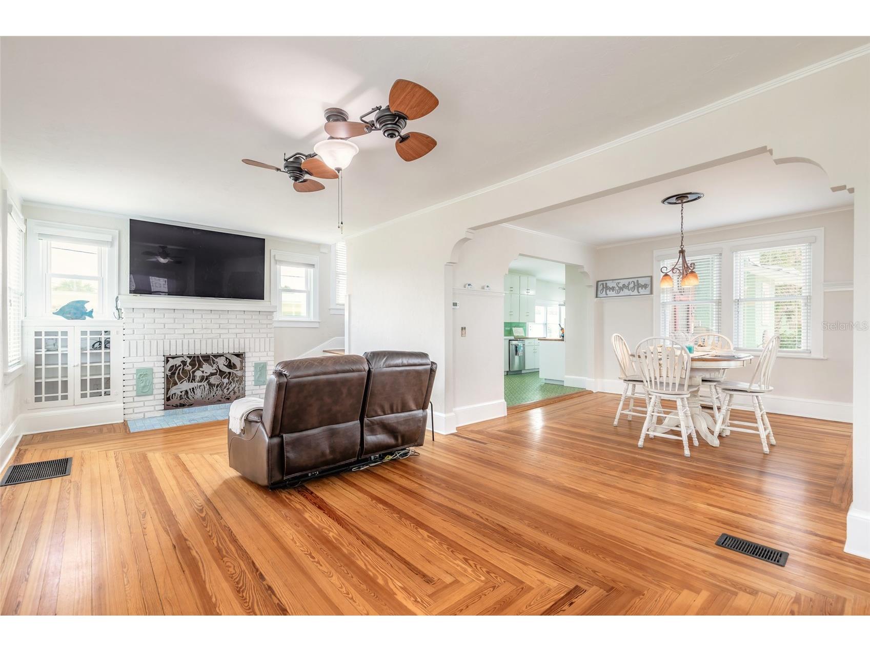 445 Seaview Avenue Daytona Beach FL 32118 FC319668 image8