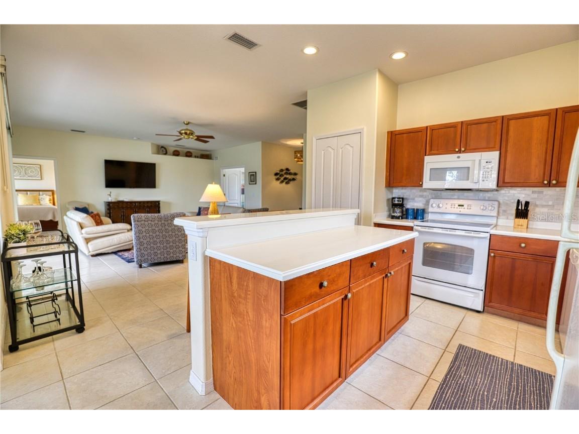 445 Tomoka Drive Englewood FL 34223 D6143314 image17