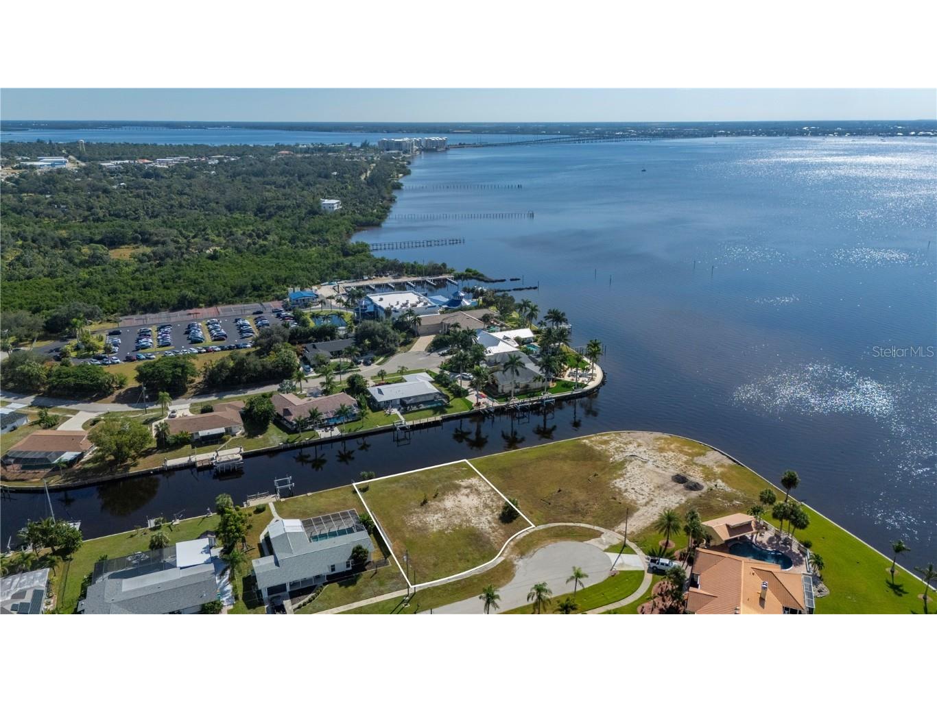 4450 Gardner Drive Port Charlotte FL 33952 - LISTER WATERWAY C7517253 image3