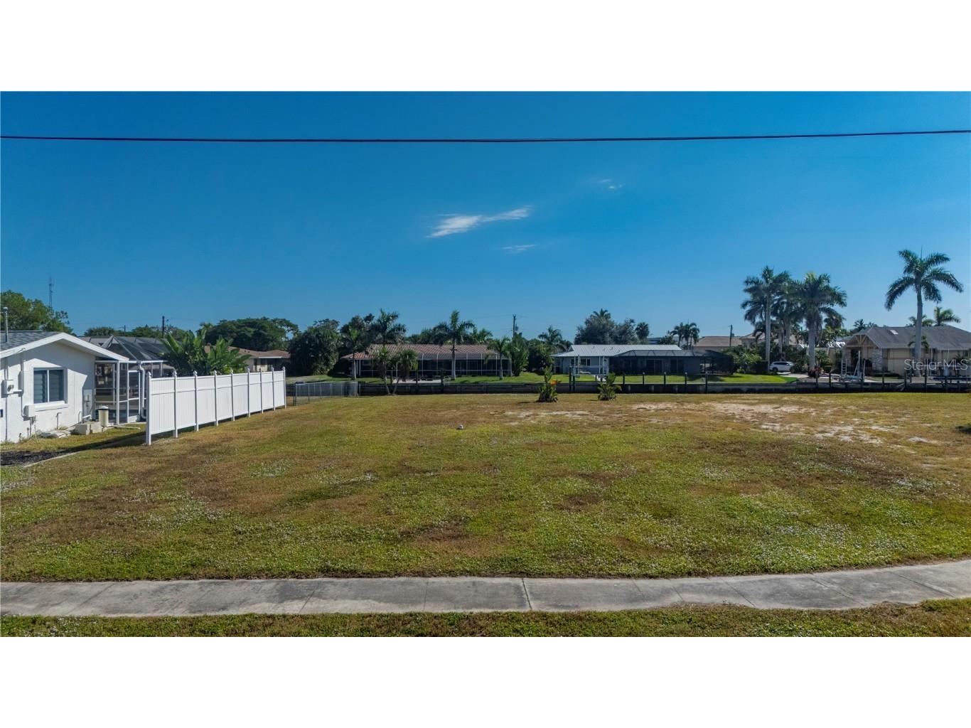 4450 Gardner Drive Port Charlotte FL 33952 - LISTER WATERWAY C7517253 image4