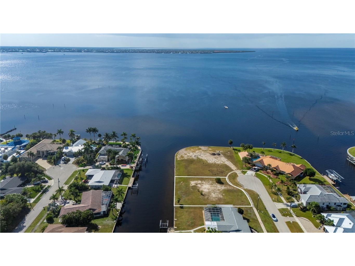 4450 Gardner Drive Port Charlotte FL 33952 - LISTER WATERWAY C7517253 image8