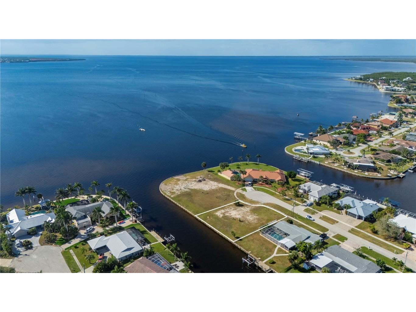 4450 Gardner Drive Port Charlotte FL 33952 - LISTER WATERWAY C7517253 image9