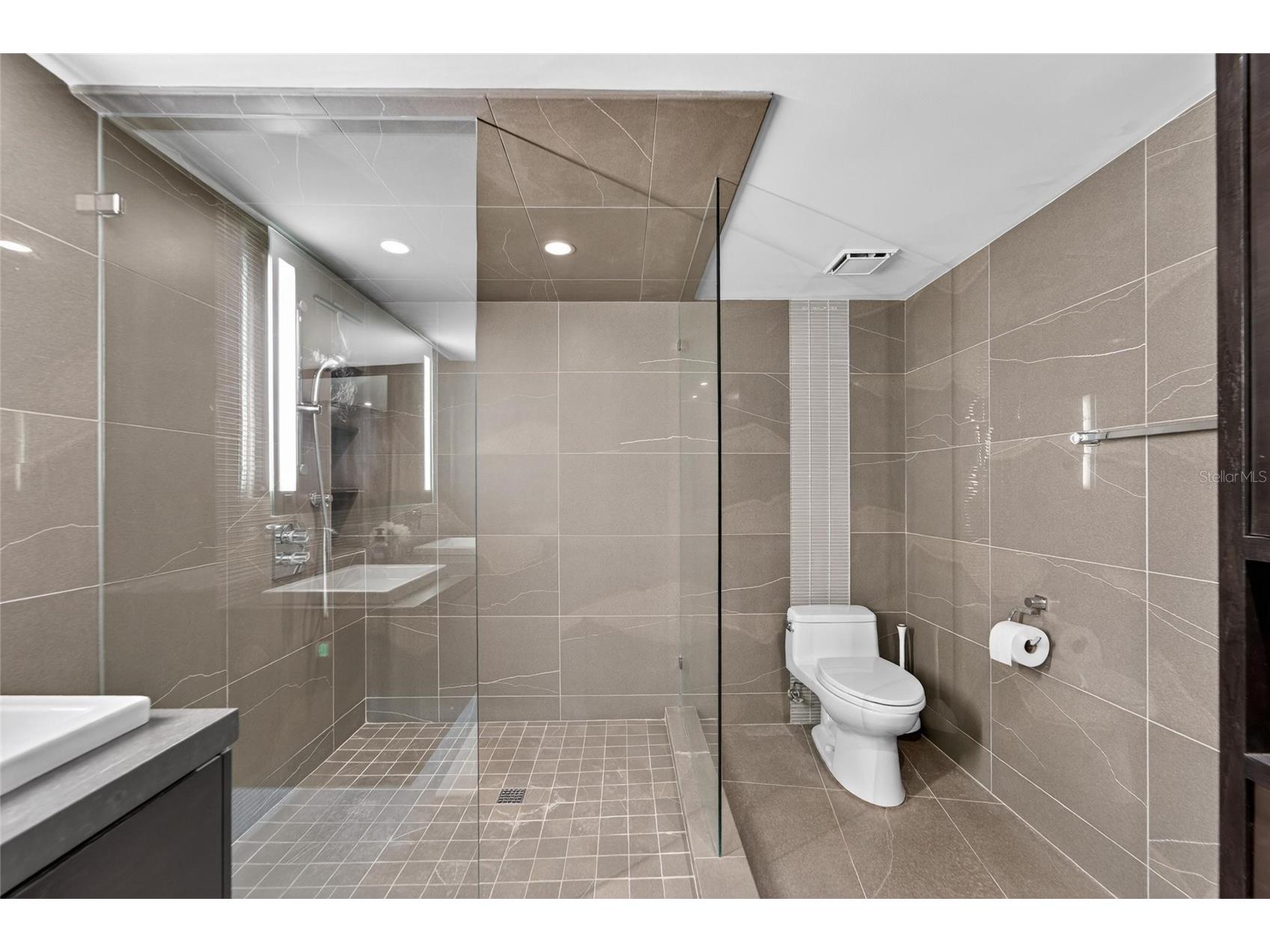 4450 Gulf Boulevard #113 Saint Pete Beach FL 33706 TB8506923 image67