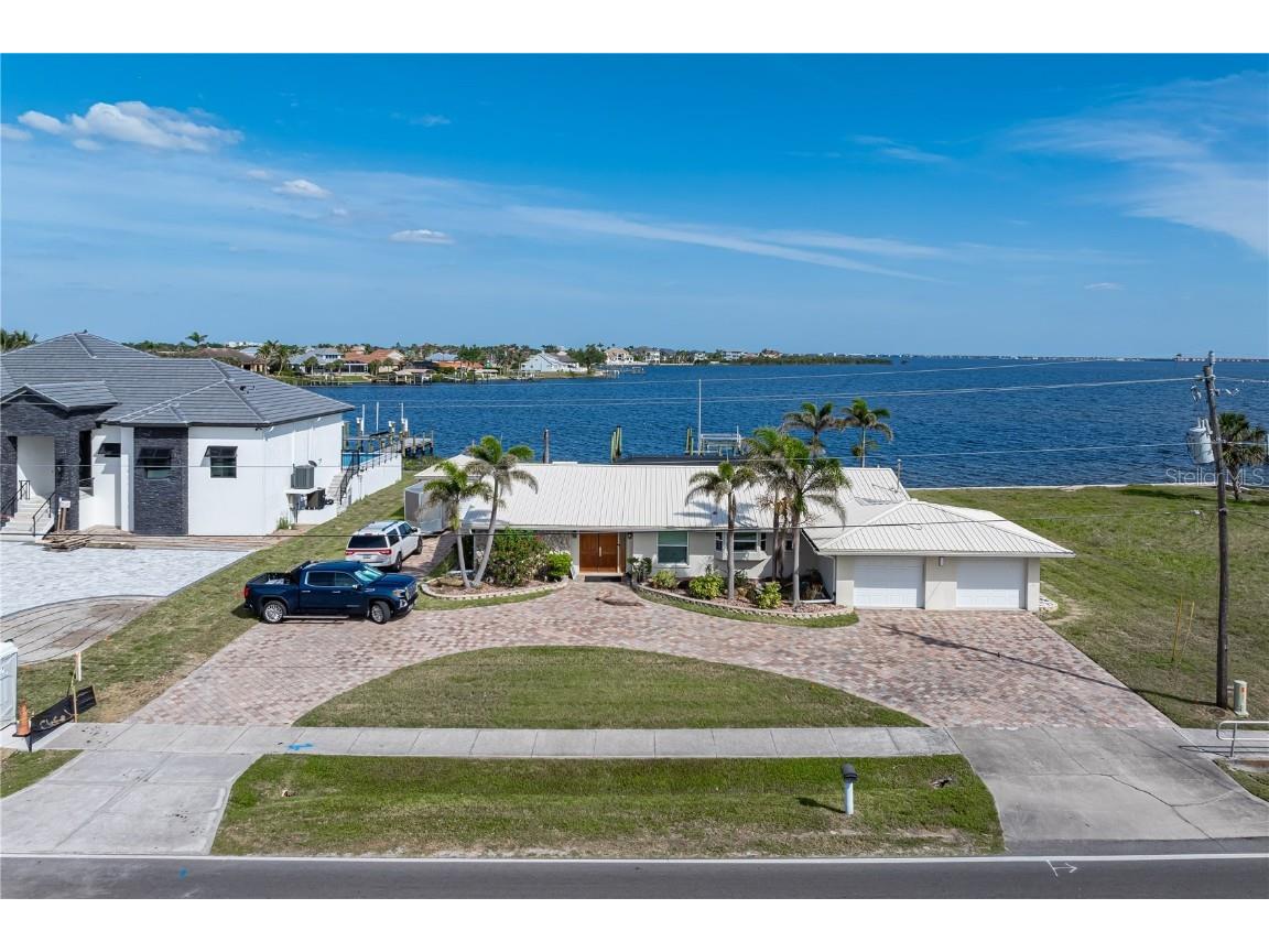 4450 Harbor Boulevard Port Charlotte FL 33952 - CHARLOTTE HARBOR C7509089 image1