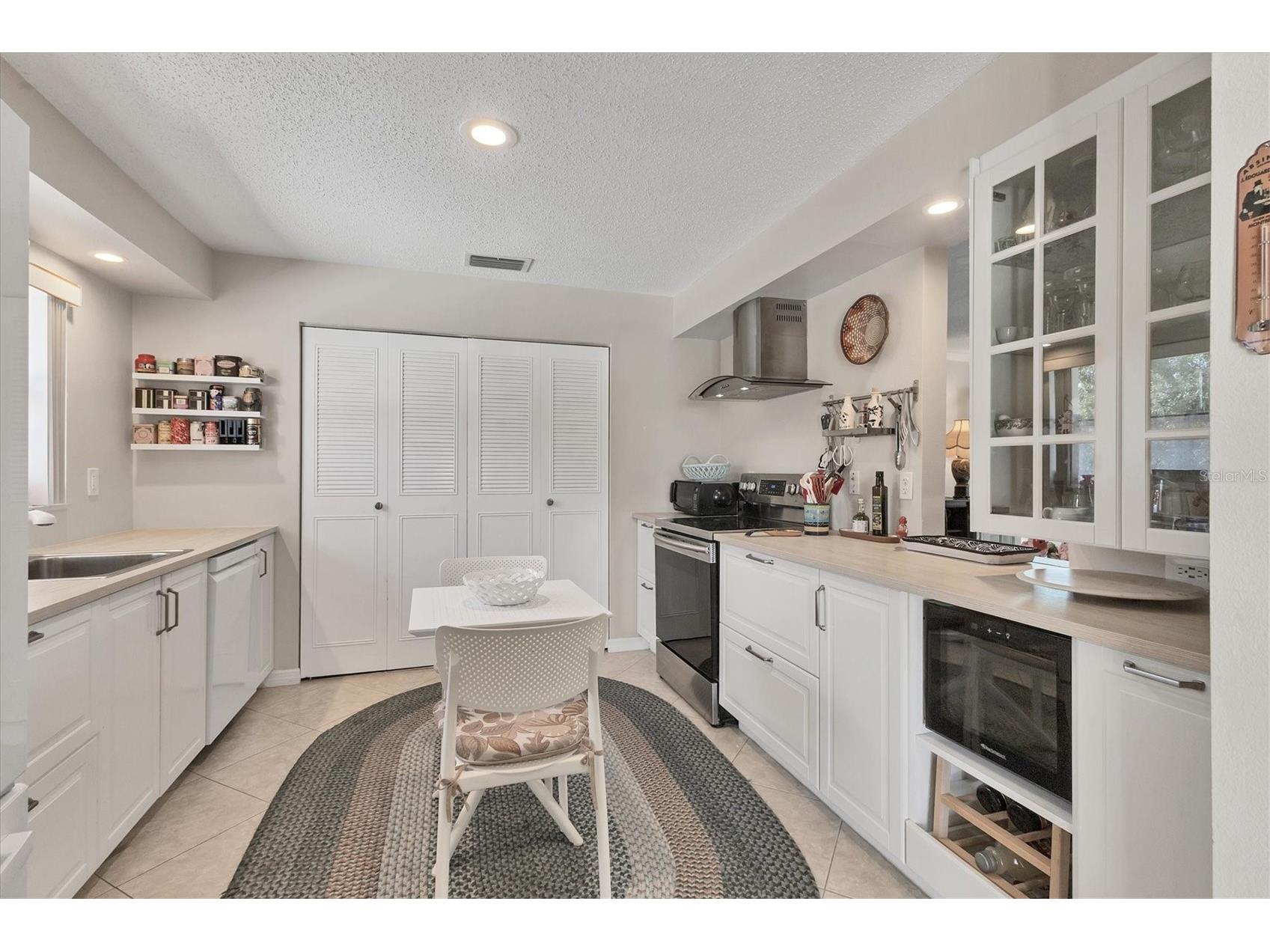 4450 Narraganset Trail #95A Sarasota FL 34233 A4672232 image14