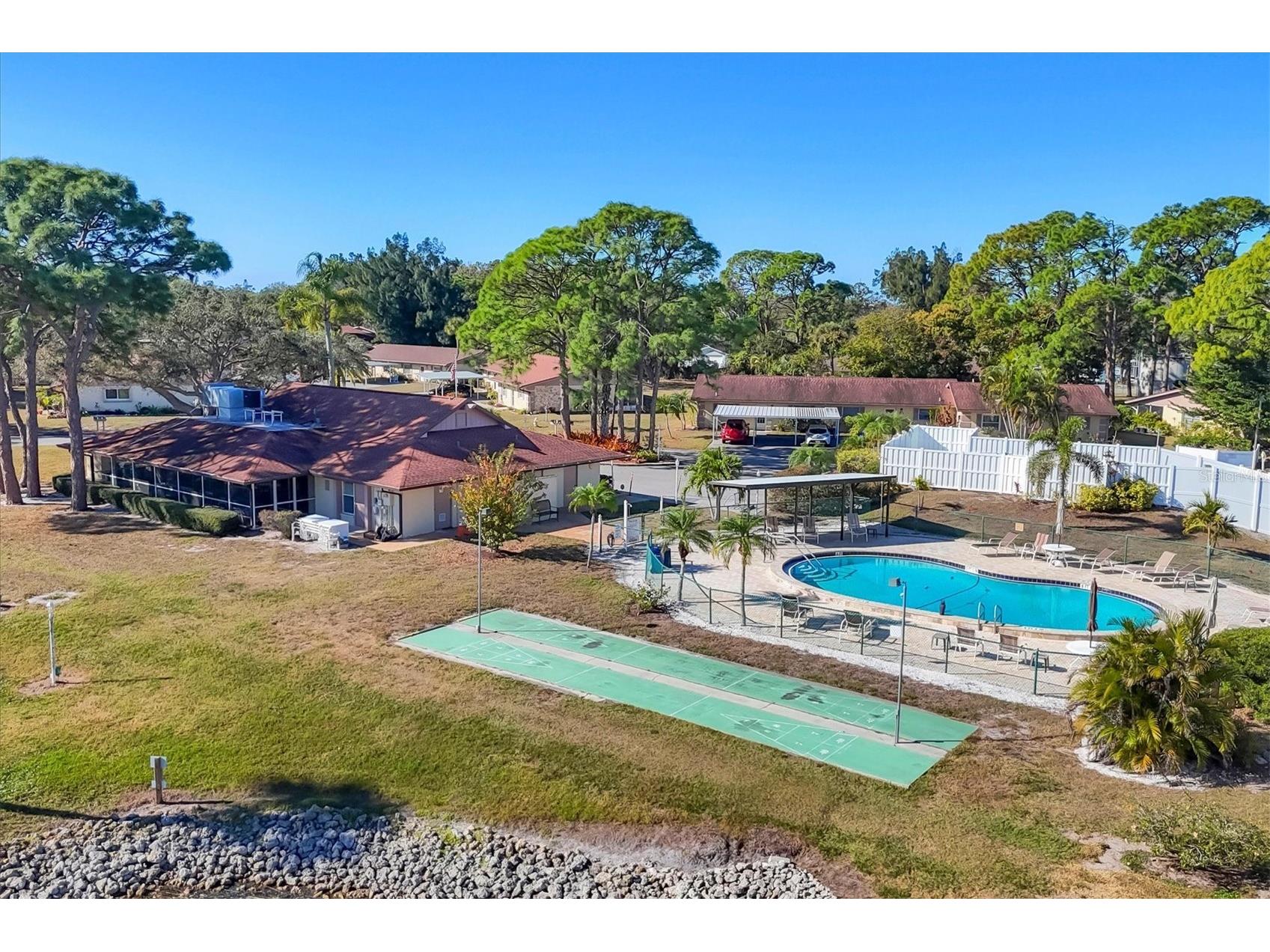 4450 Narraganset Trail #95A Sarasota FL 34233 A4672232 image31