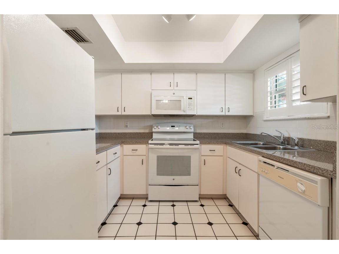 4452 Garnet Drive #202 New Port Richey FL 34652 W7881045 image13