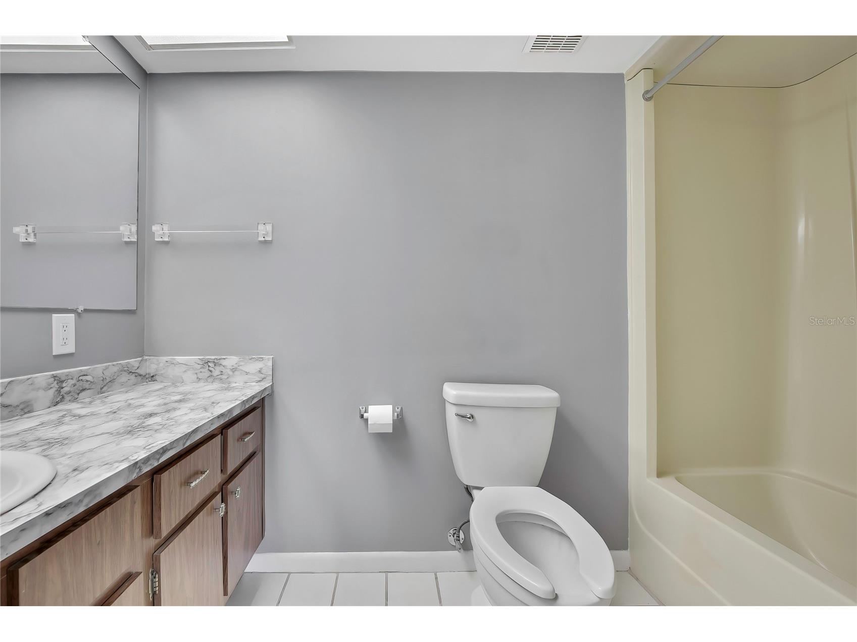 4452 Garnet Drive #203 New Port Richey FL 34652 W7887120 image25